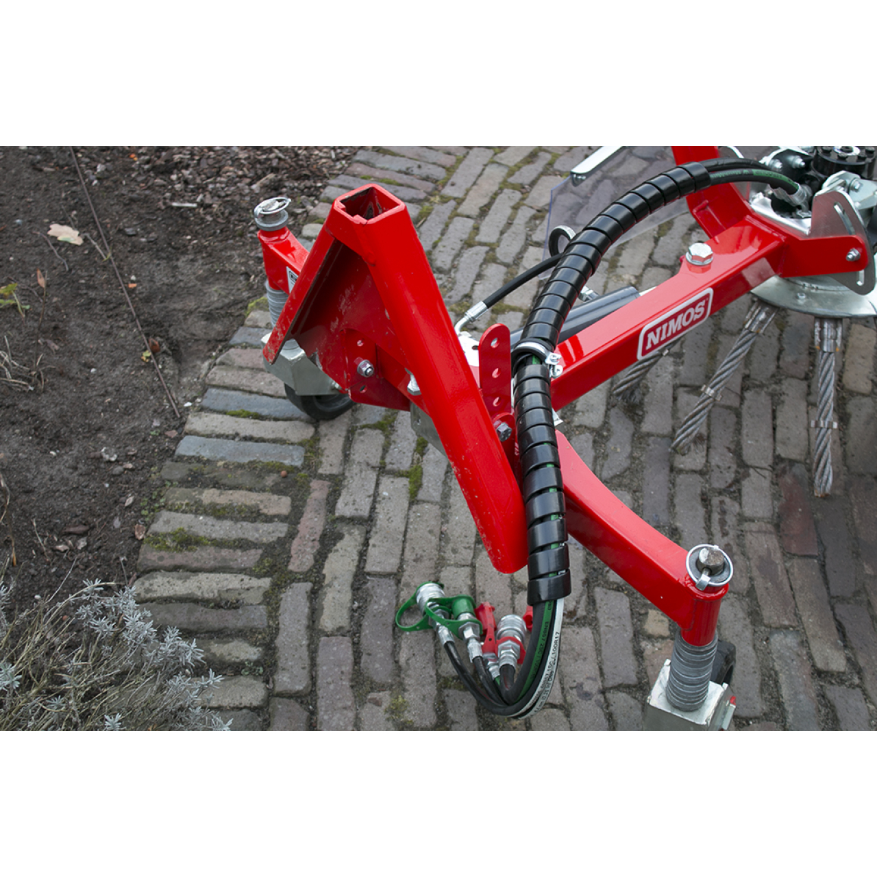 articleImage-imageName-41319-1_Nimos_5210809laG0ZzPthoNb