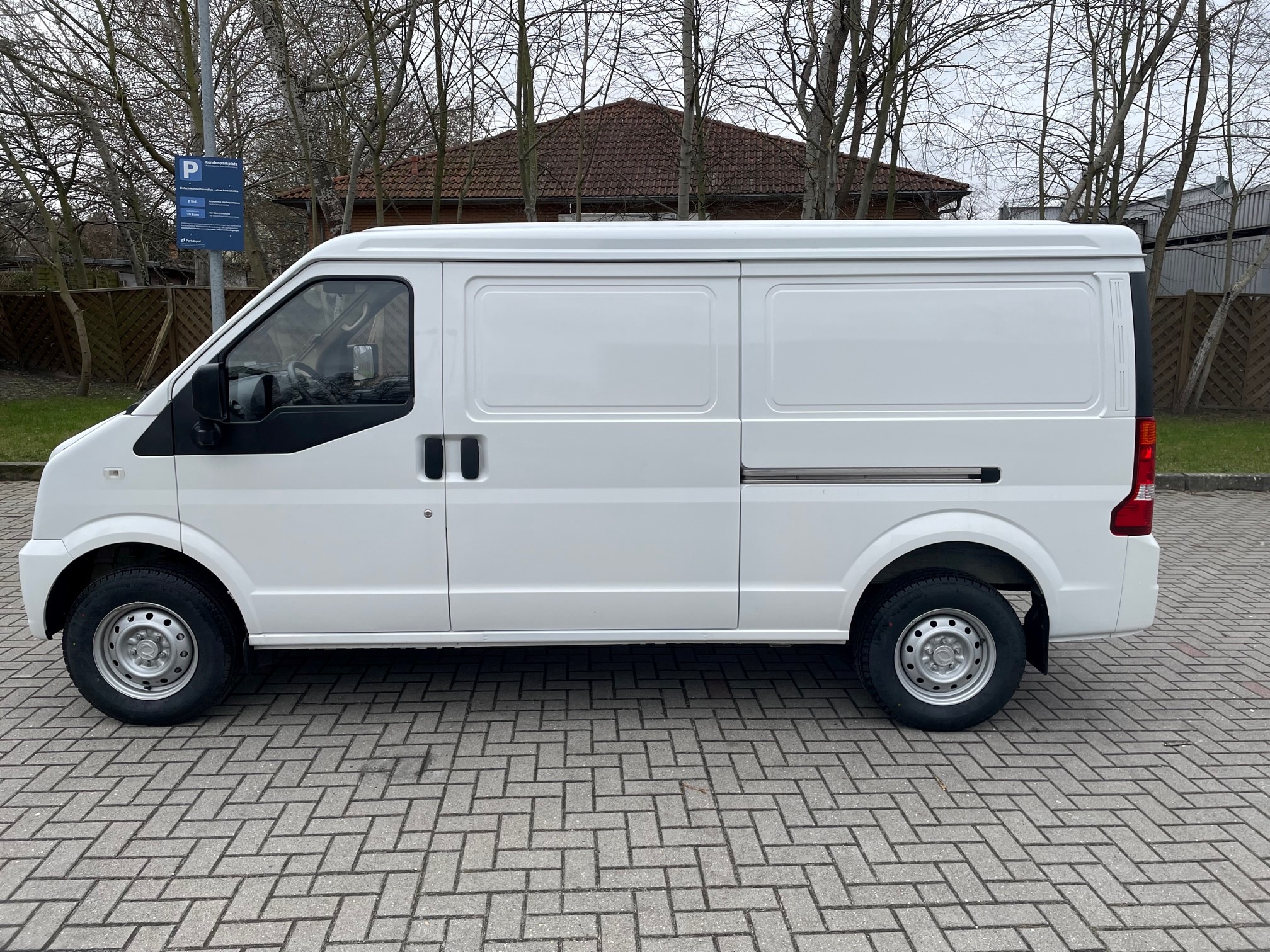 EC35 Elektro-Transporter Kastenwagen